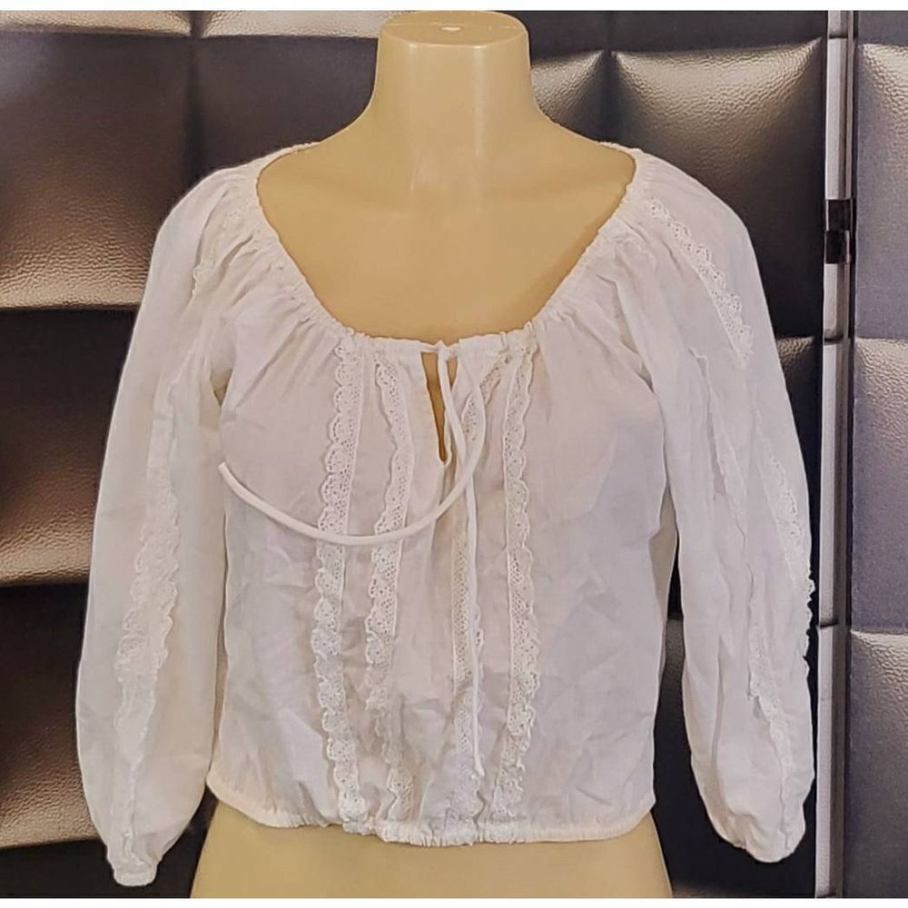Elegant White Lace Trim Blouse
